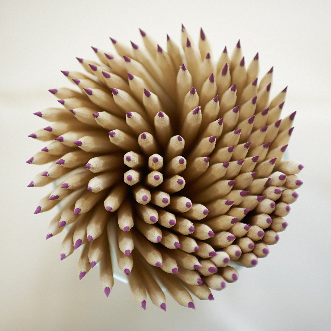 Viele Stifte bilden einen Kreis