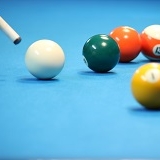 Titelbild iga.Expertendialog 2017: Ein Billardstock stößt eine weiße Billardkugel an.