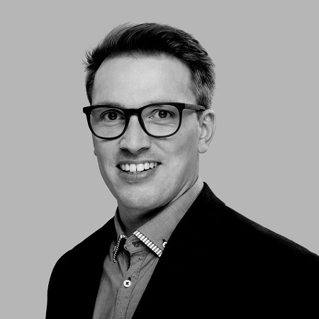 Ein Foto von Dr. Florian Schweden.